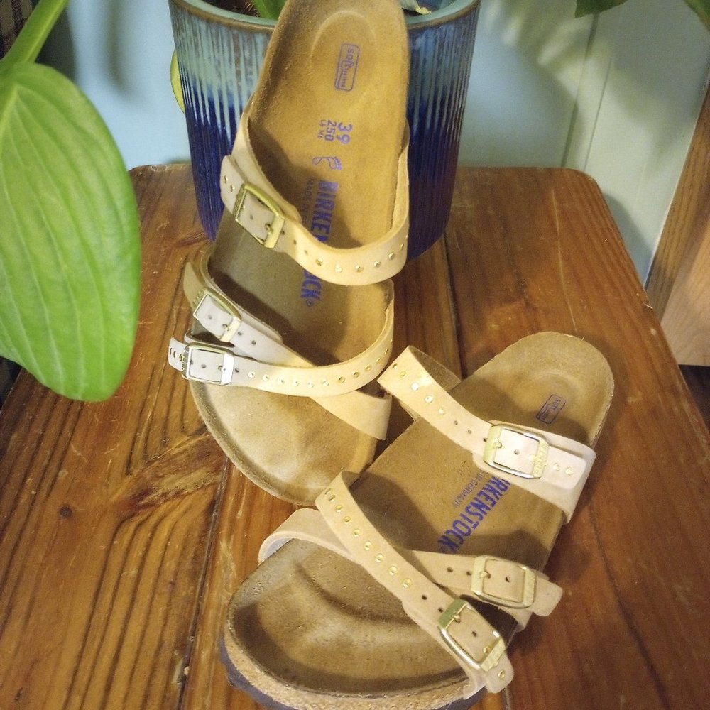 Birkenstock Women's Franca Soft Footbed Nubuck Leather - Sandcastle